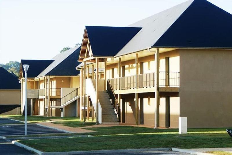 Le Fleur"H"On 11 D'Honfleur, T2 En Residence Avec Piscine, Wifi Et Parking Gratuits Équemauville Kültér fotó