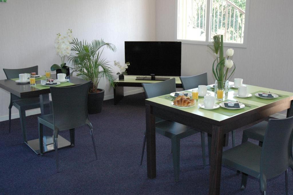 Le Fleur"H"On 11 D'Honfleur, T2 En Residence Avec Piscine, Wifi Et Parking Gratuits Équemauville Kültér fotó